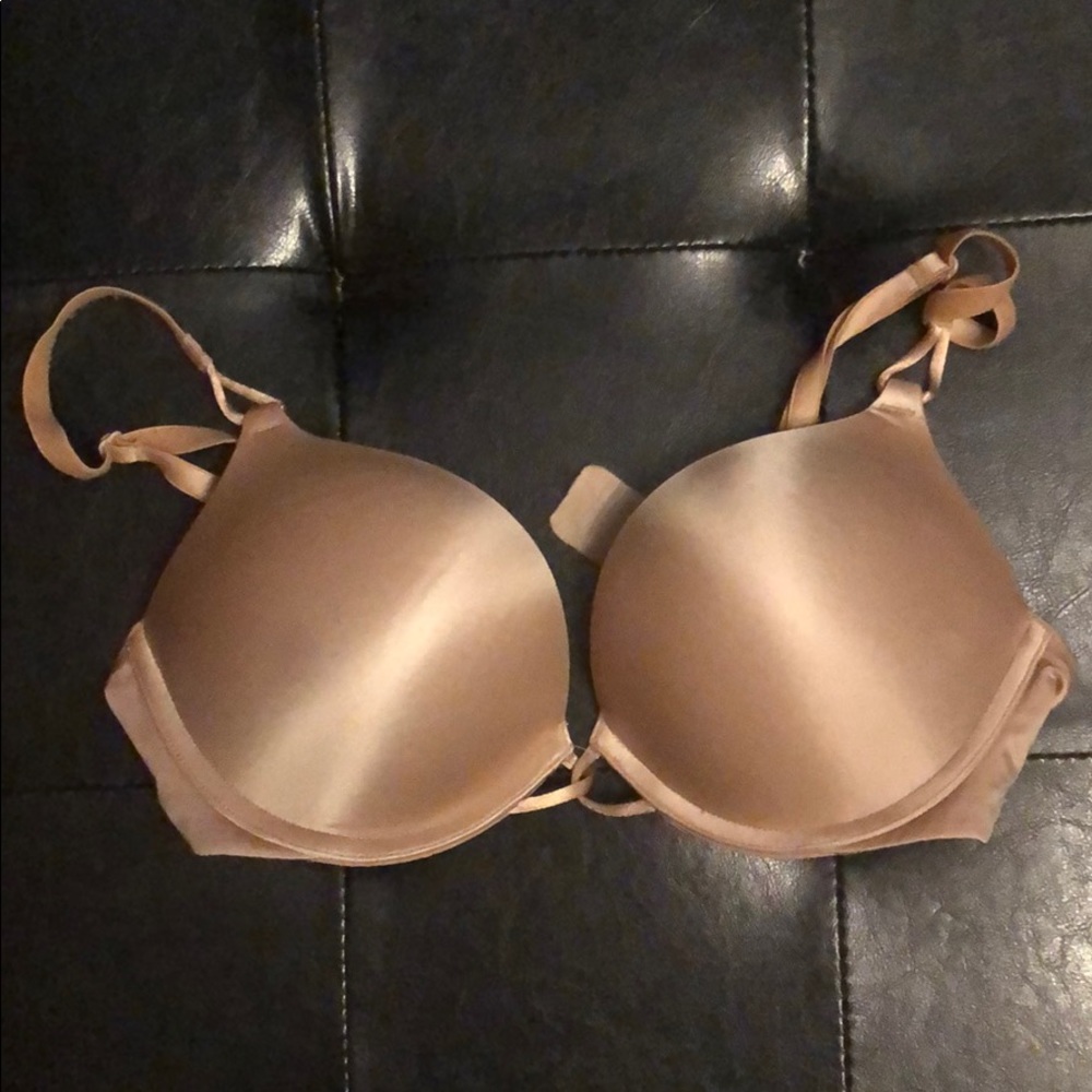 Victorias Secret Bombshell Adds 2 Cups